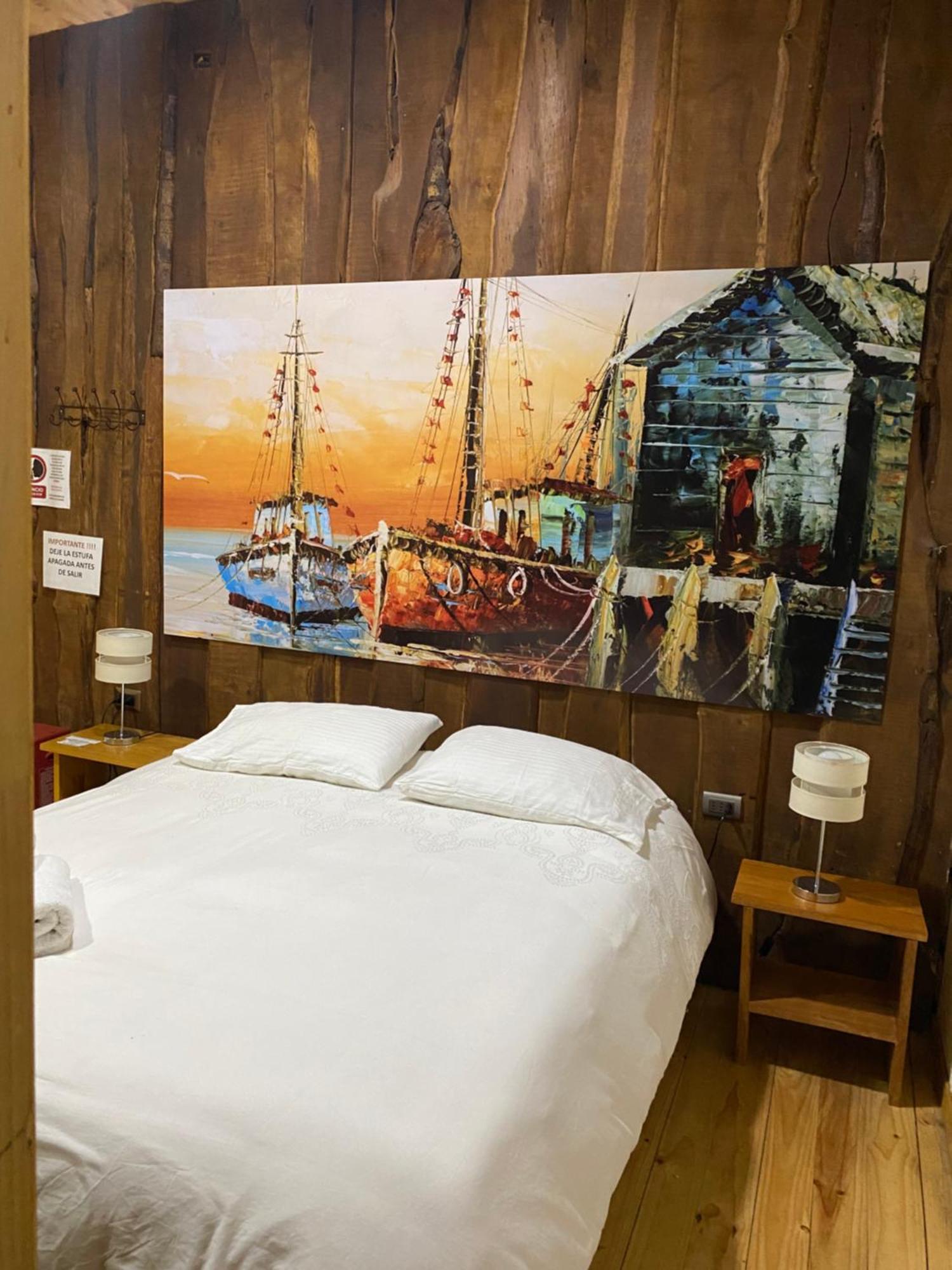Hostal Plaza Chiloe Castro Dış mekan fotoğraf