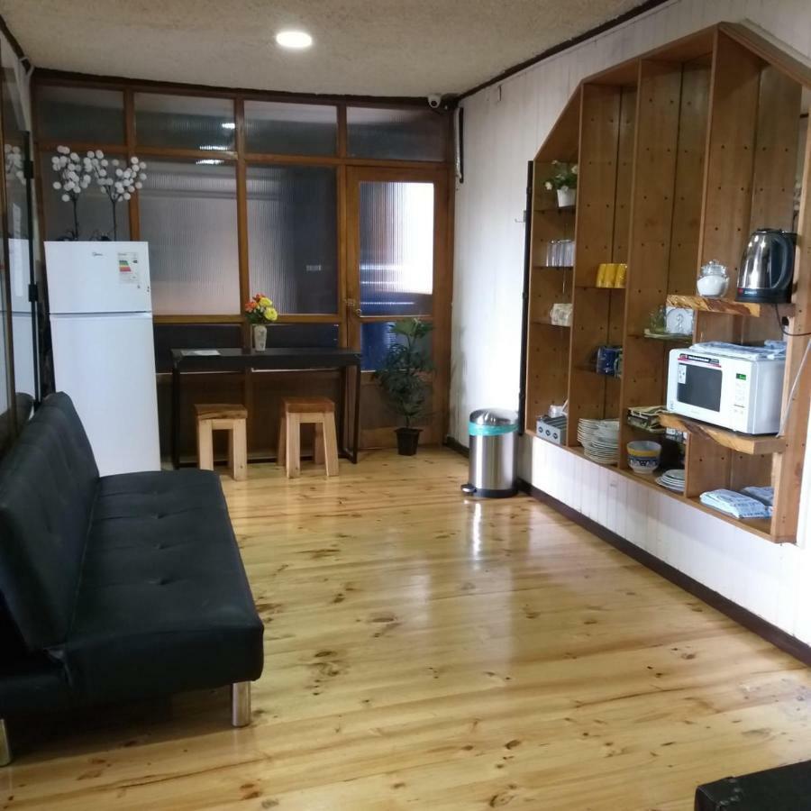 Hostal Plaza Chiloe Castro Dış mekan fotoğraf